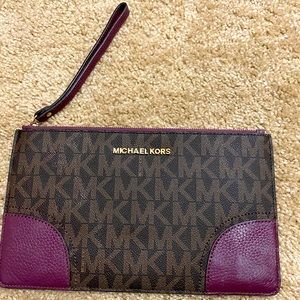 Michael Kors wristlet